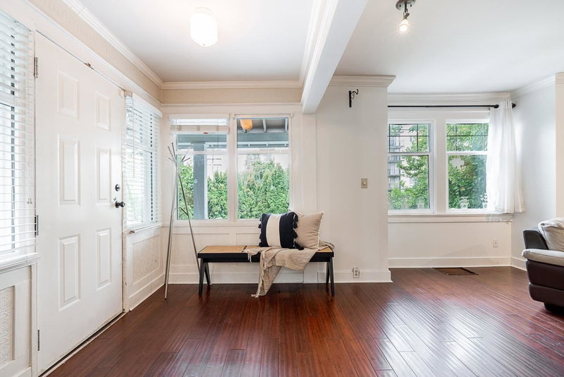 202 Seventh Street, New Westminster, V3M 3K3 | Image 3