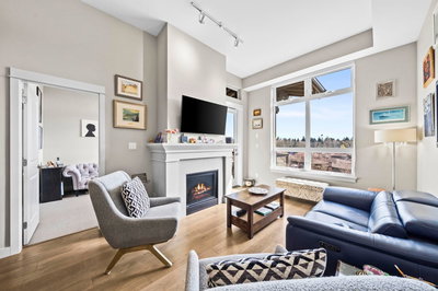 415 - 4977 Springs Boulevard | Delta | Image