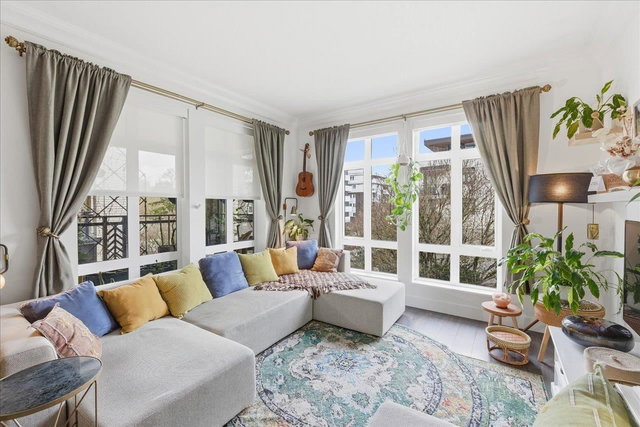 306 - 168 35th Avenue E