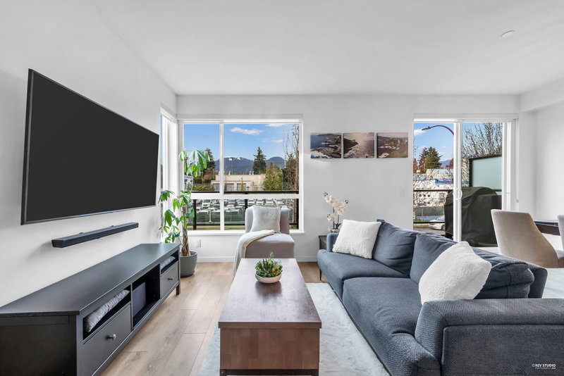 1 - 533 3rd Street, North Vancouver, V7L 1G4 | Image 2