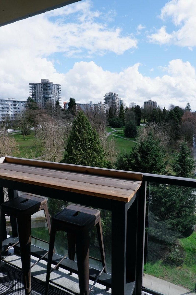 802 - 683 Victoria Park Avenue, North Vancouver, V7M 0A2 | Image 2