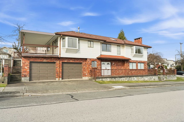 2693 Georgia Street E