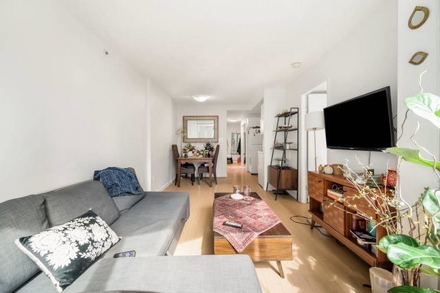 1308 - 555 Jervis Street