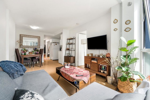 1308 - 555 Jervis Street