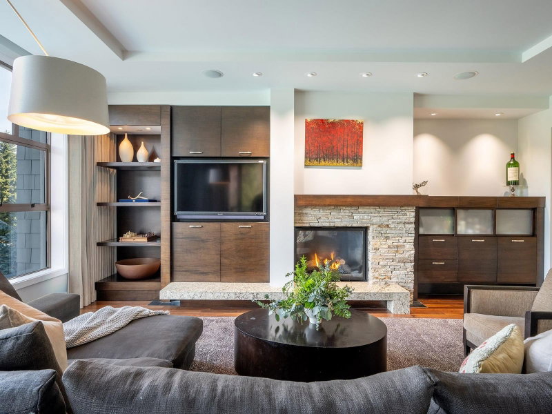 33 - 4617 Blackcomb Way