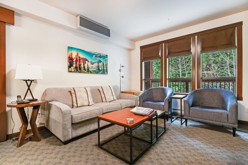 301B - 2020 London Lane, Whistler, V0N 1B2 | Image 3