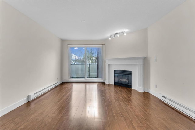 307 - 876 16th Avenue W