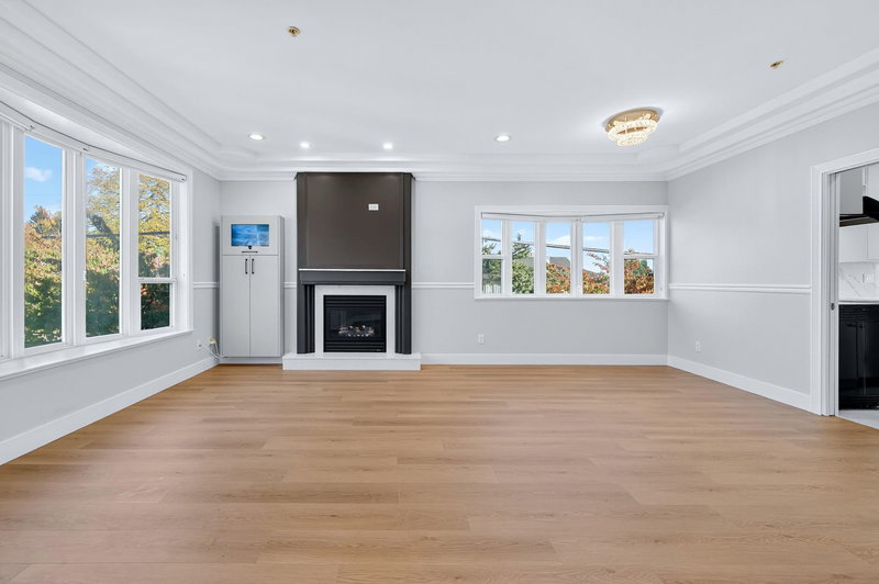 392 63rd Avenue, Vancouver, V5X 2J9 | Image 2