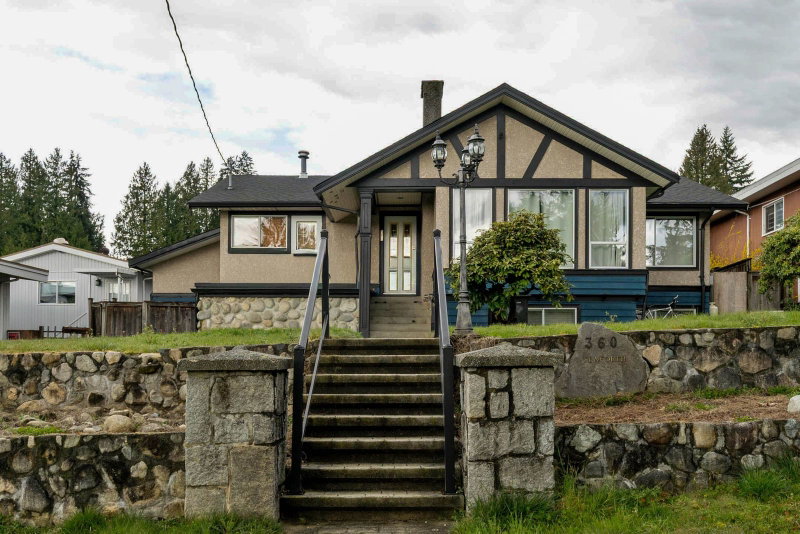 360 Seaforth Crescent