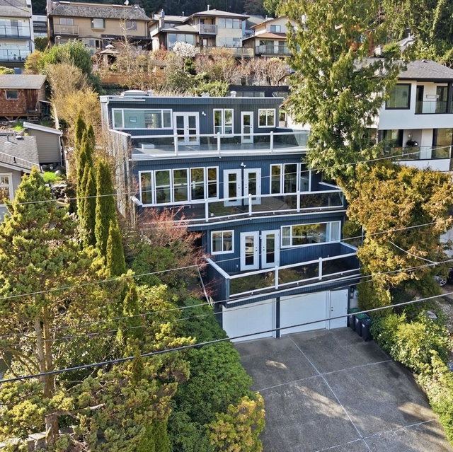 2341 Caledonia Avenue
