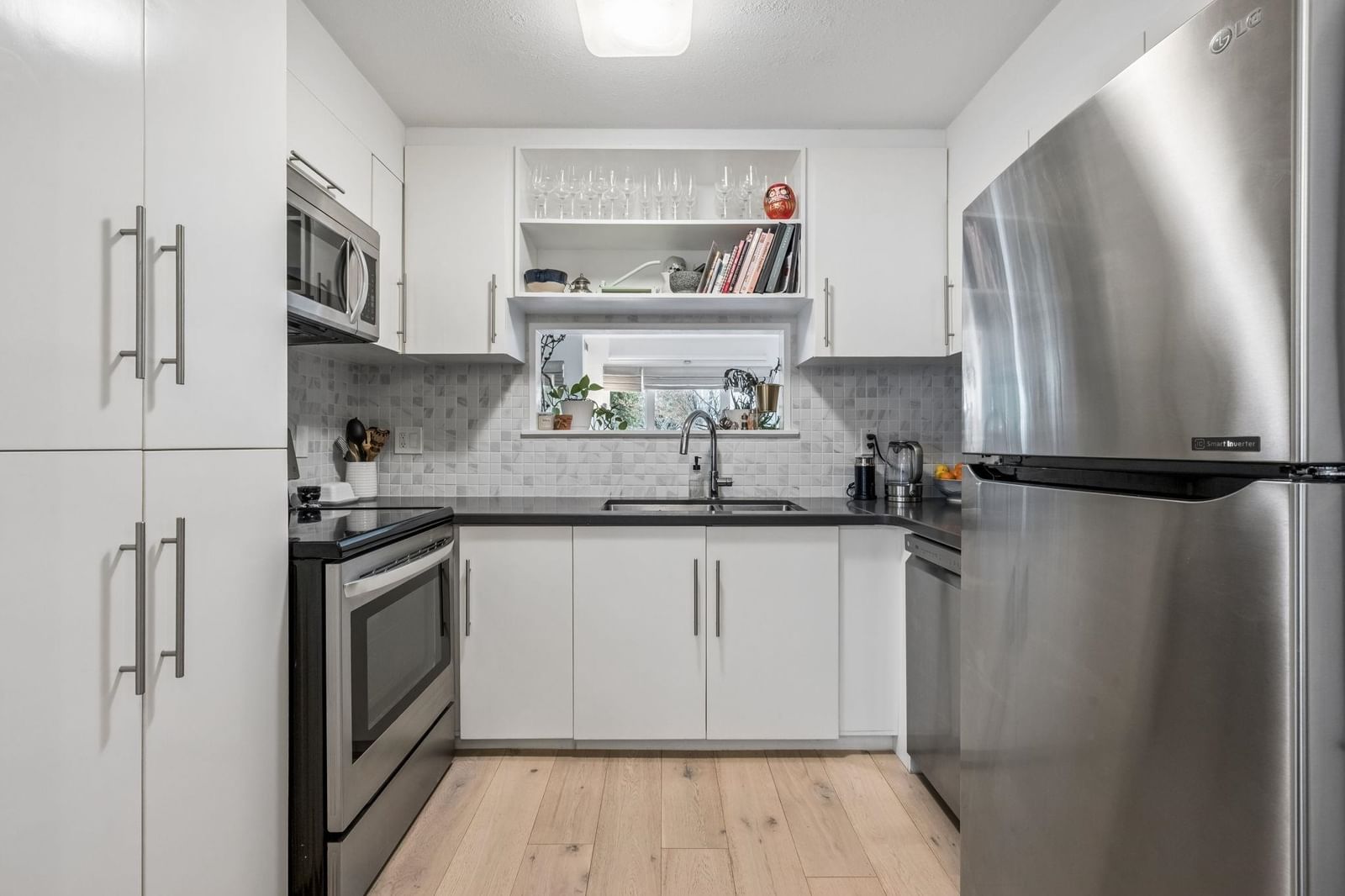 Listing Image 18