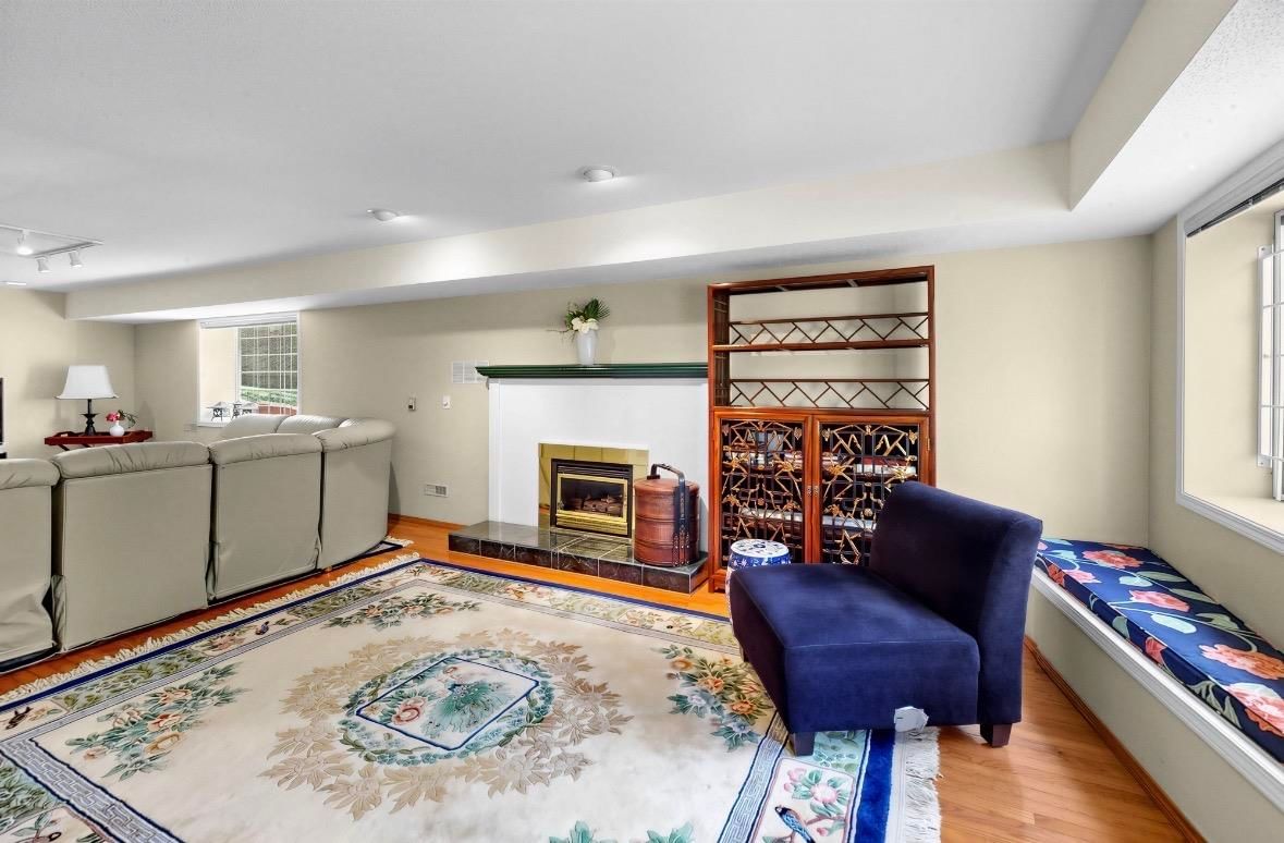 Listing Image 22