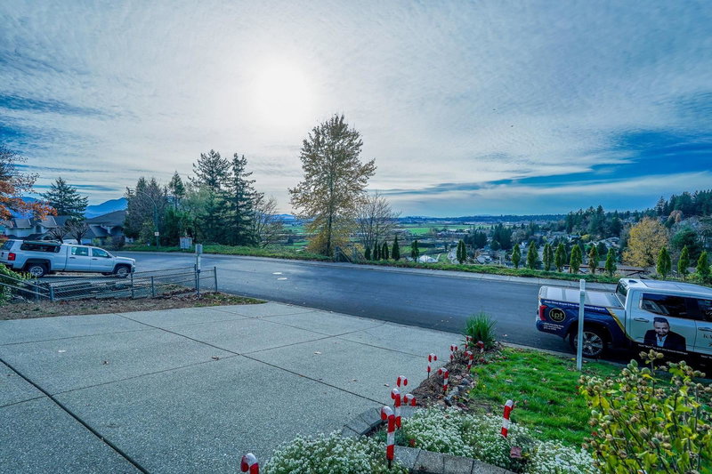 35683 Timberlane Drive, Abbotsford, V3G 1L6 | Image 3
