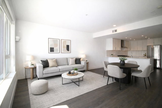 509 - 4477 Hastings Street