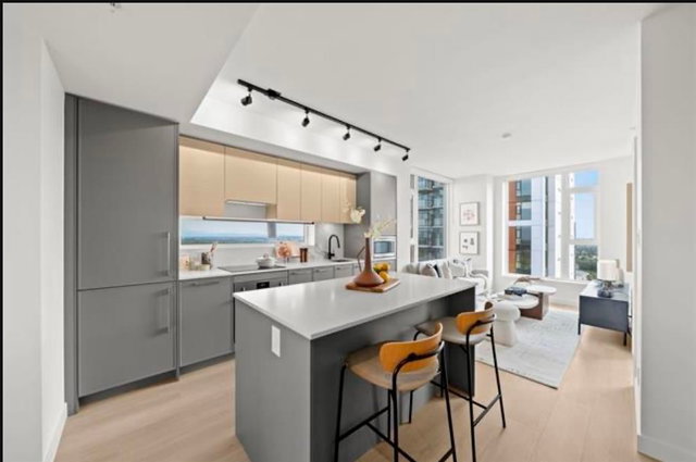 1104 - 13725 George Junction