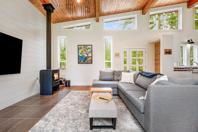 528 Aya Reach Road, Mayne Island, V0N 2J1 | Image 3