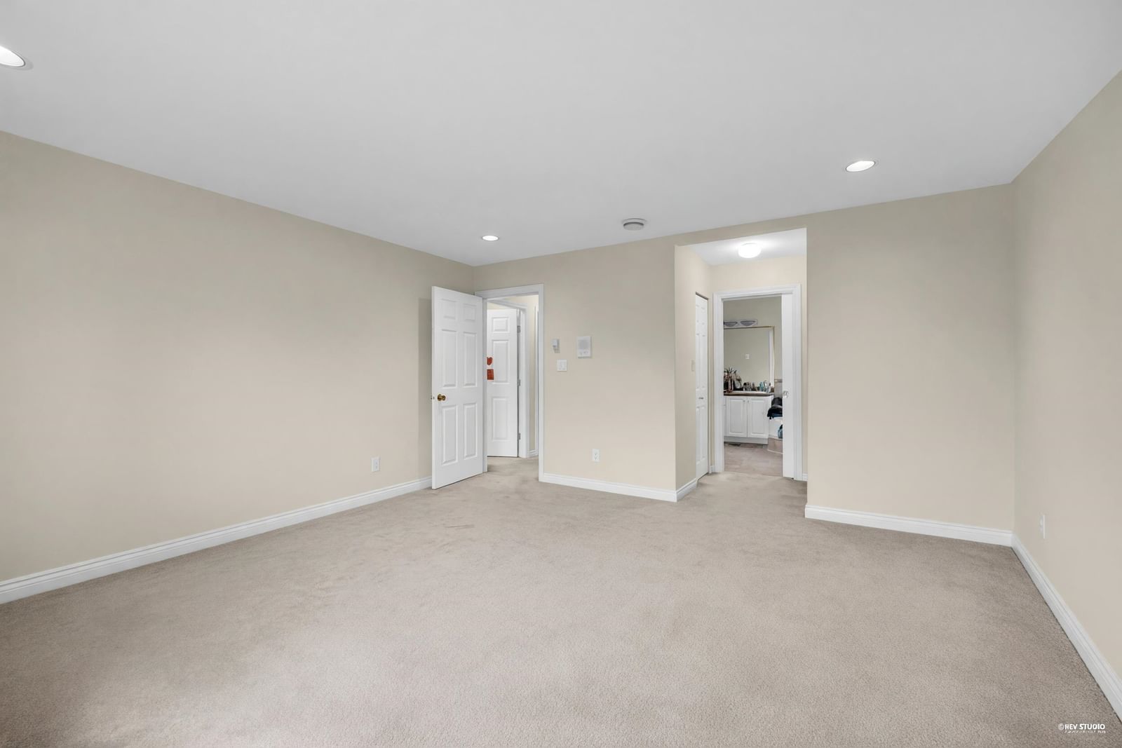 Listing Image 27