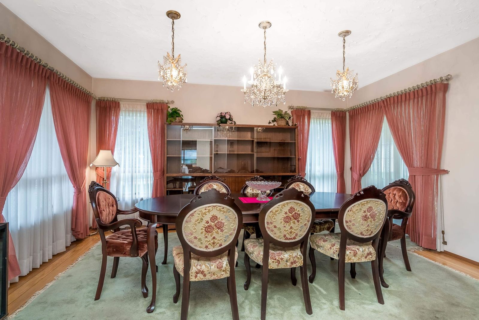 Listing Image 13