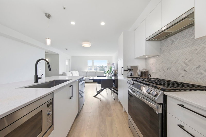 356 - 555 2nd Street E