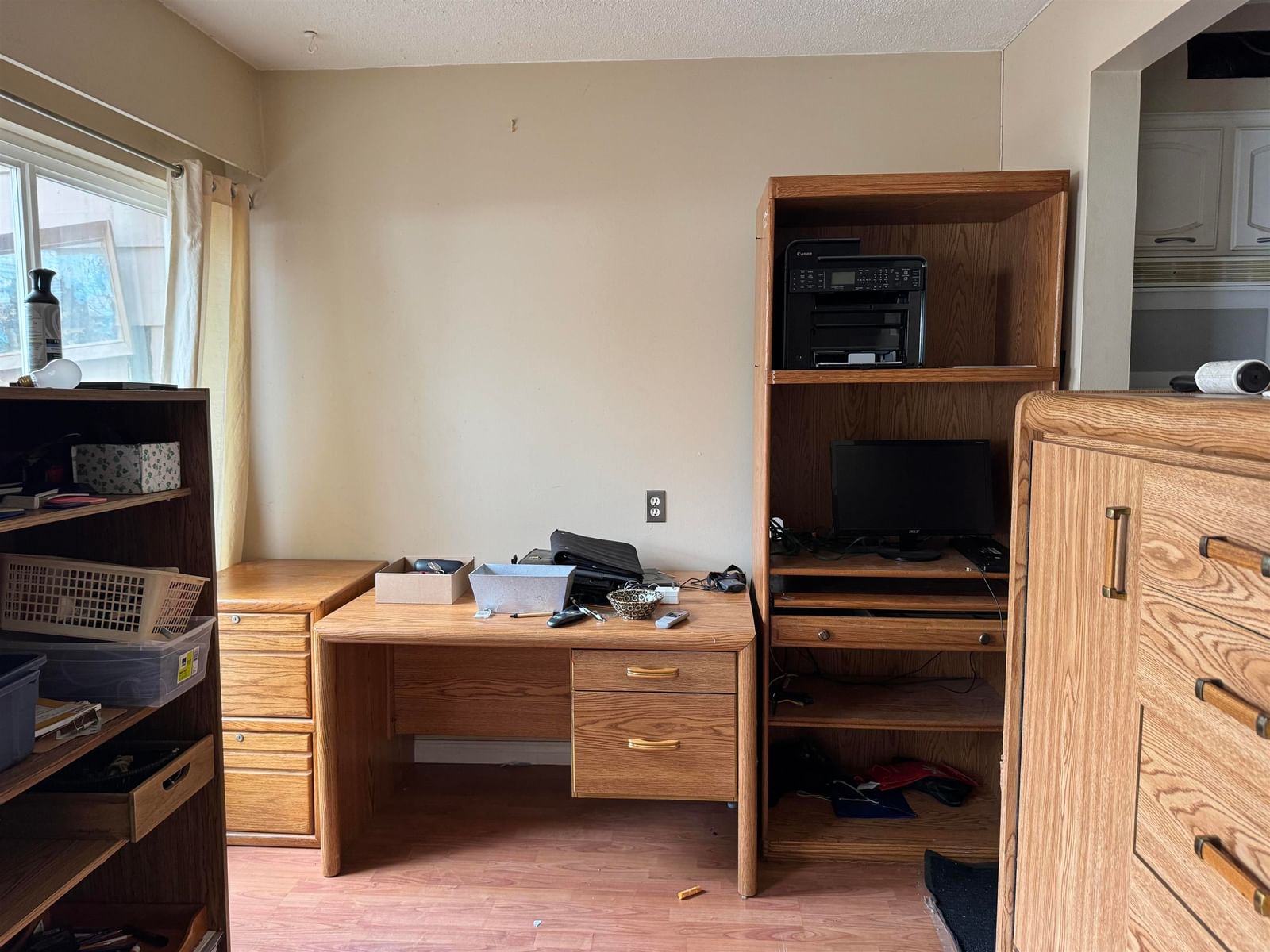 Listing Image 3