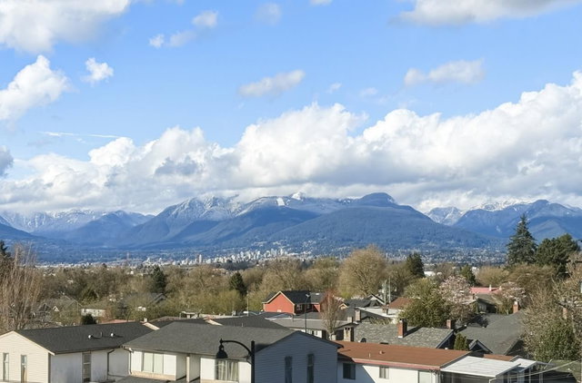 308 - 4818 Eldorado Mews