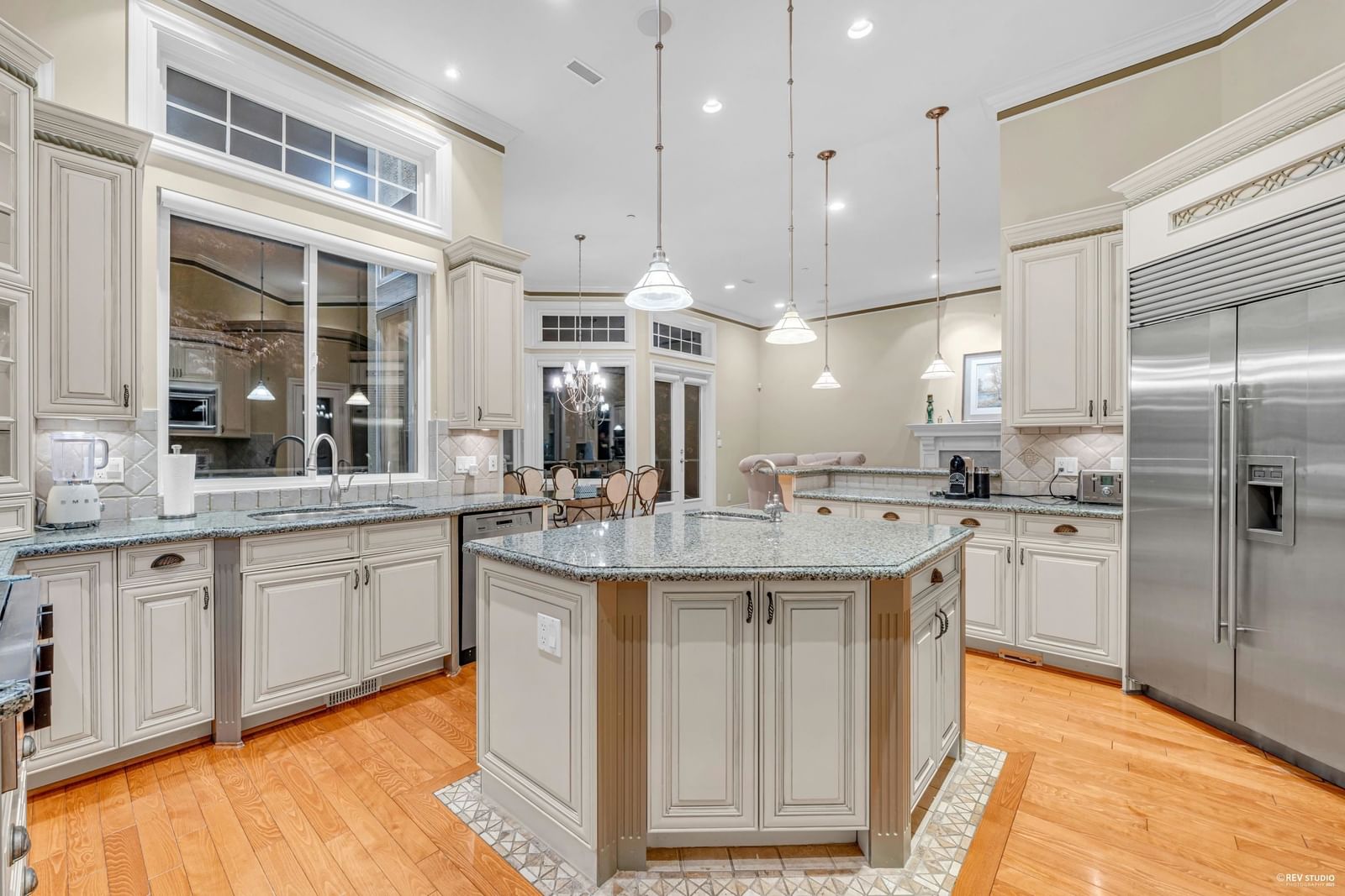 Listing Image 15