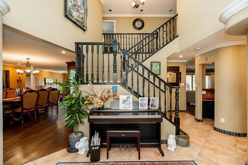 2562 Verbena Place, Coquitlam, V3E 2N4 | Image 3