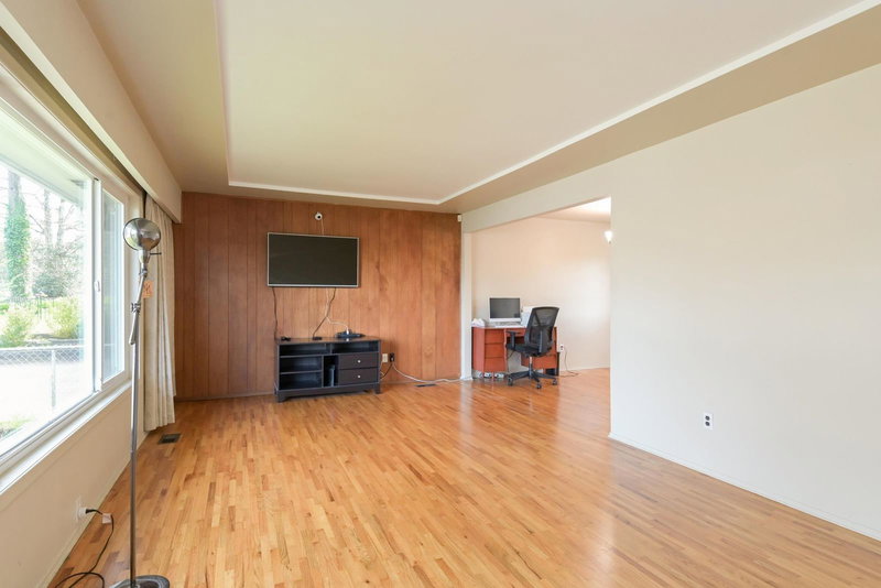 14028 102 Avenue, Surrey, V3T 1P4 | Image 3