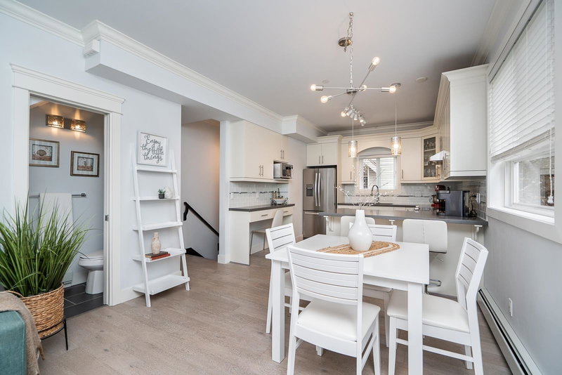 201 - 3488 Sefton Street, Port Coquitlam, V3B 3R2 | Image 2