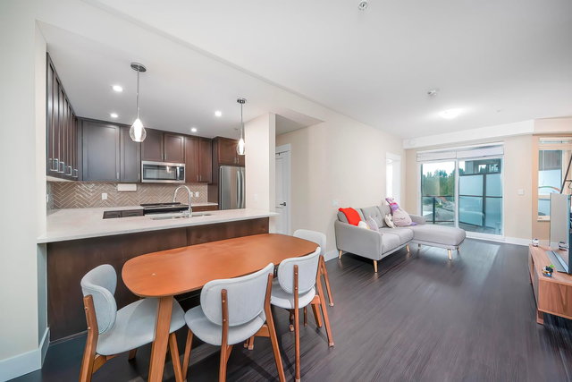 4520 - 2180 Kelly Avenue