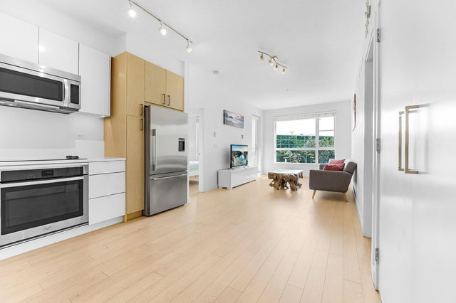 211 - 1621 Hamilton Avenue