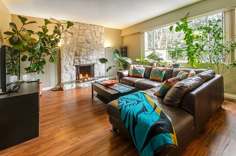 343 Dartmoor Drive, Coquitlam, V3K 5R6 | Image 2