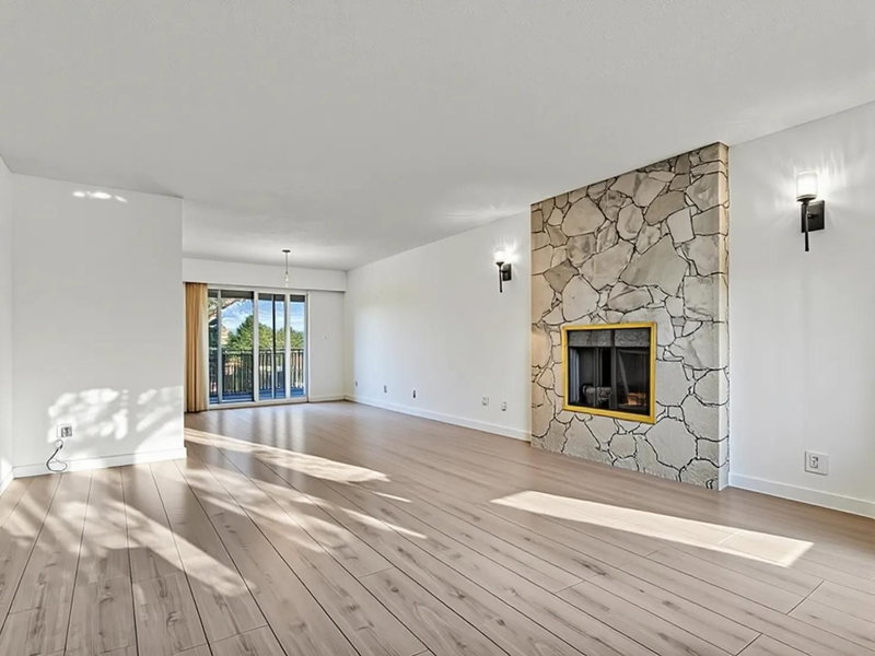 6870 6th Street, Burnaby, V5E 3T1 | Image 2