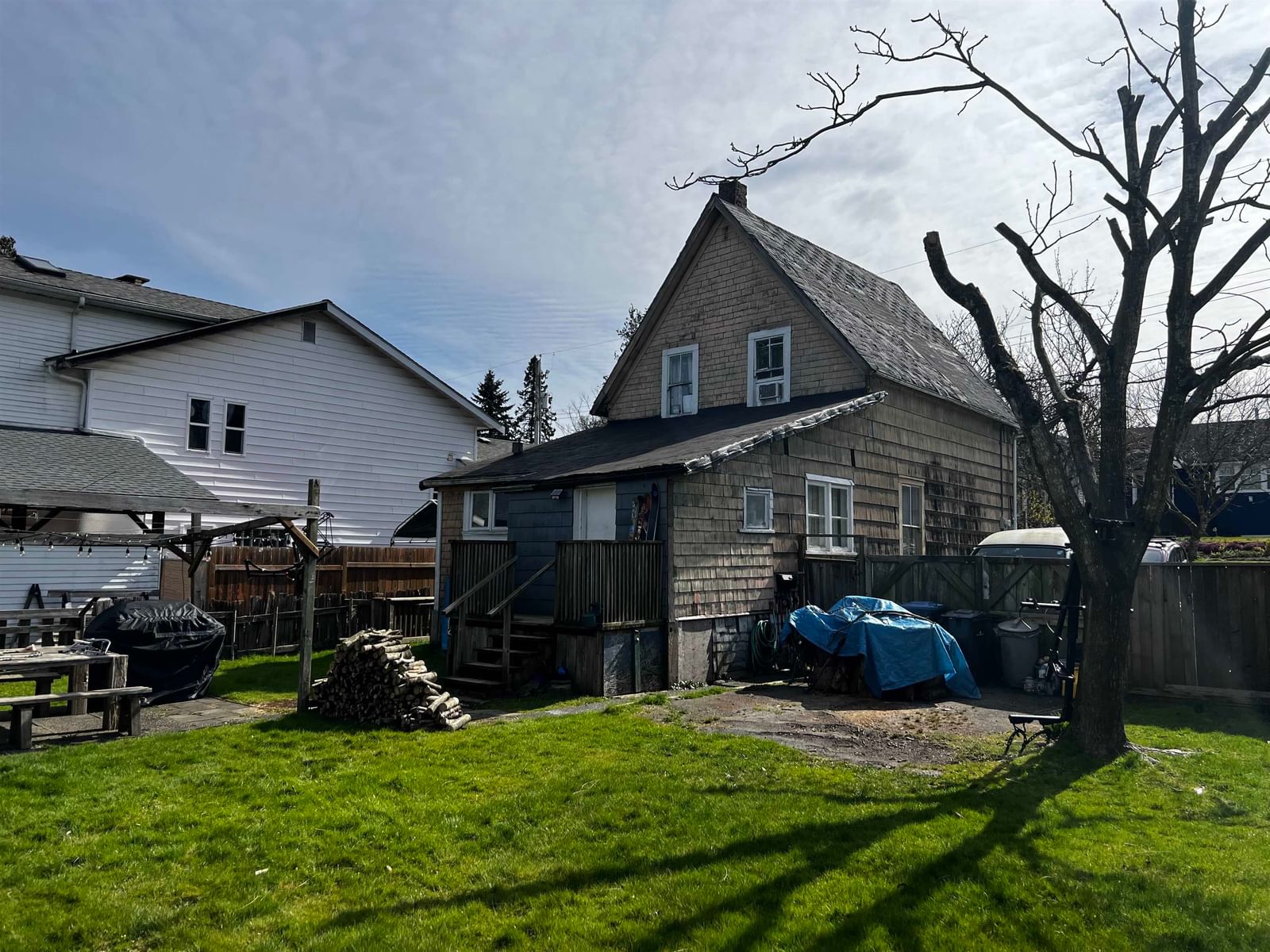 Listing Image 8