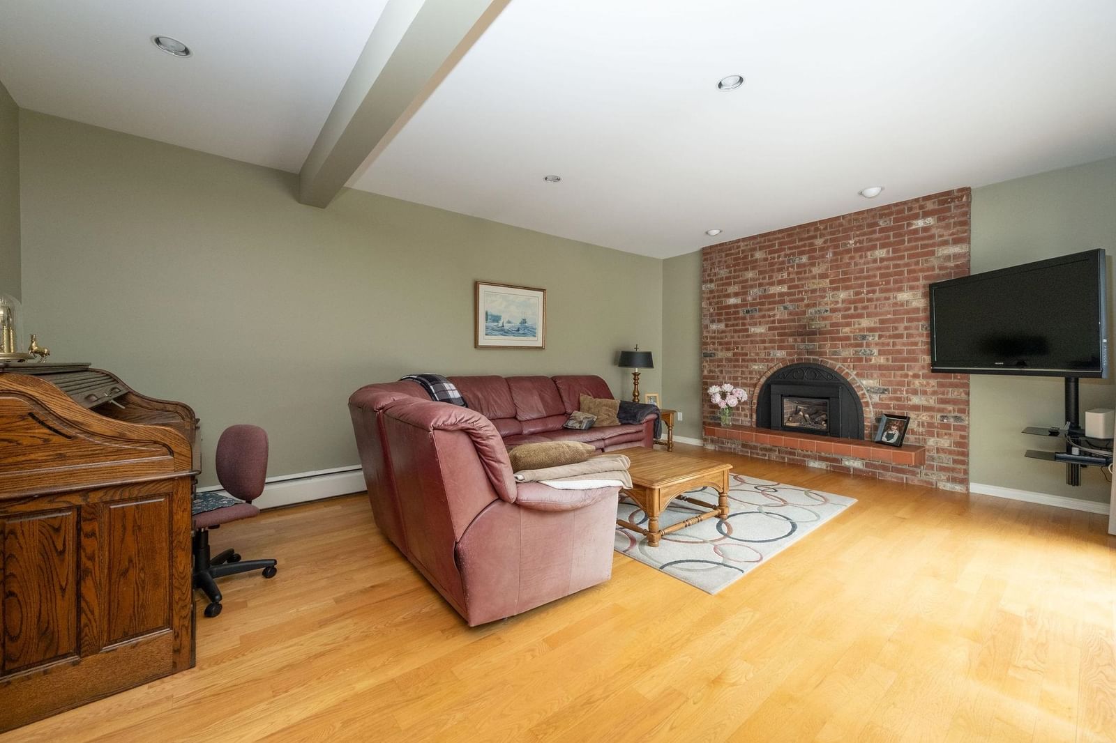 Listing Image 14