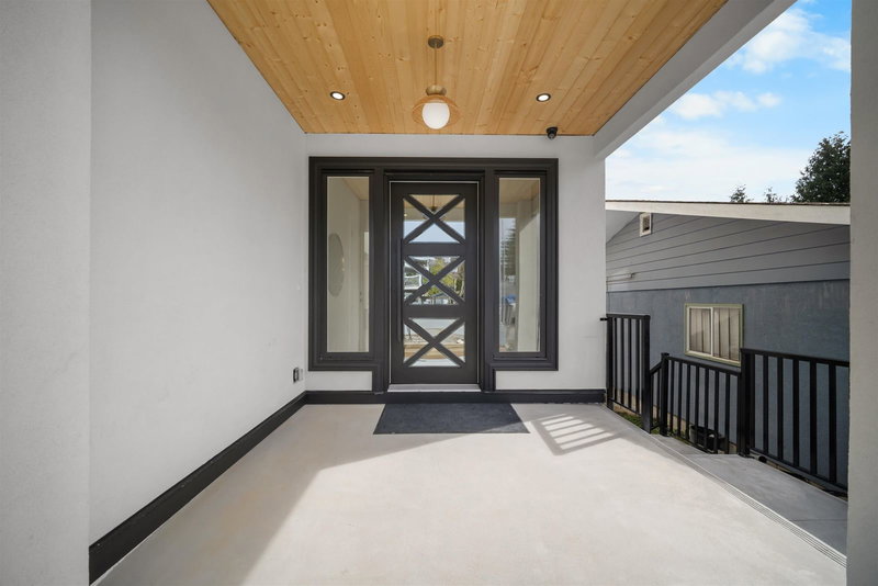 2320 Cascade Street, Abbotsford, V2T 3G3 | Image 3