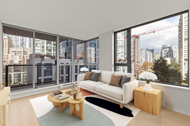 701 - 1295 Richards Street