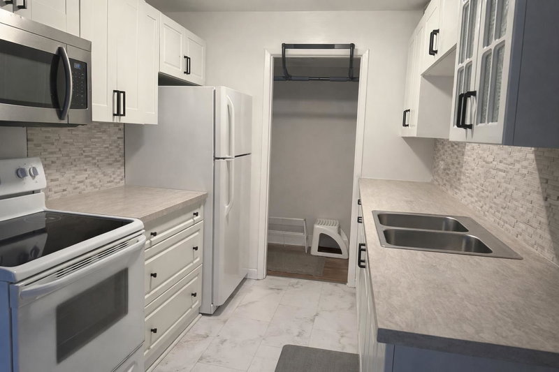 5 - 38171 Westway Avenue, Squamish, V8B 0Y4 | Image 2