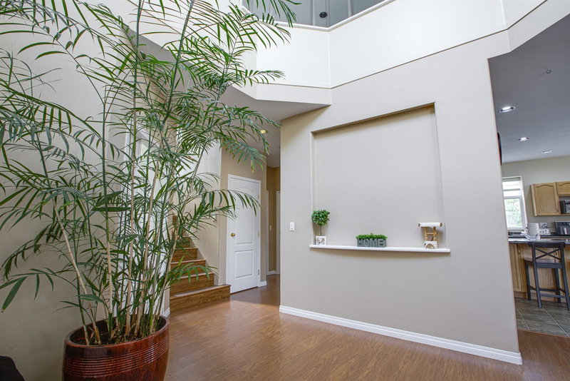 1077 Riverside Drive, Port Coquitlam, V3B 8A7 | Image 3