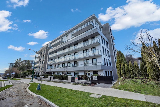 305 - 6859 Cambie Street