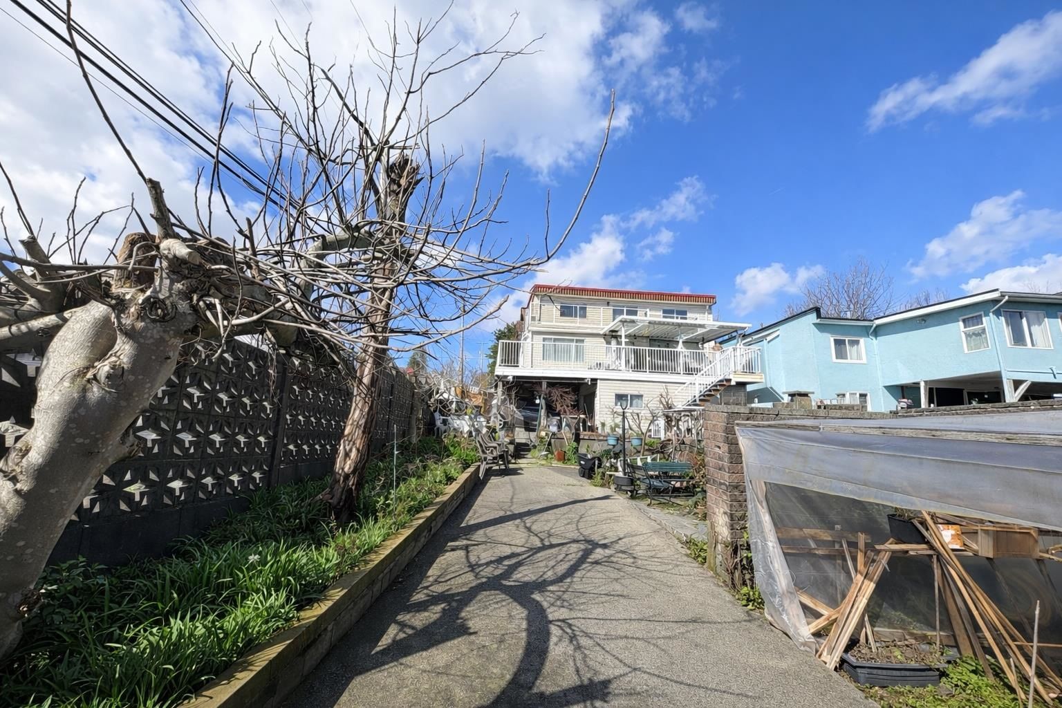 Listing Image 5