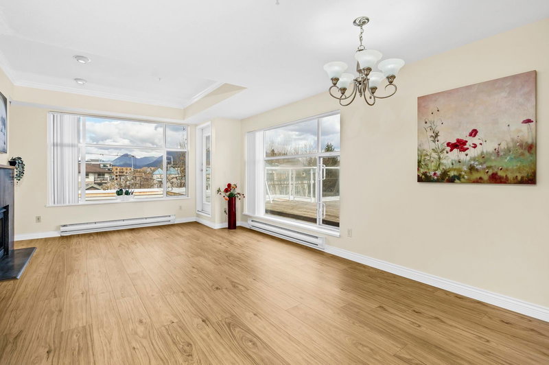 2340 Hawthorne Avenue #404, Port Coquitlam, British Columbia