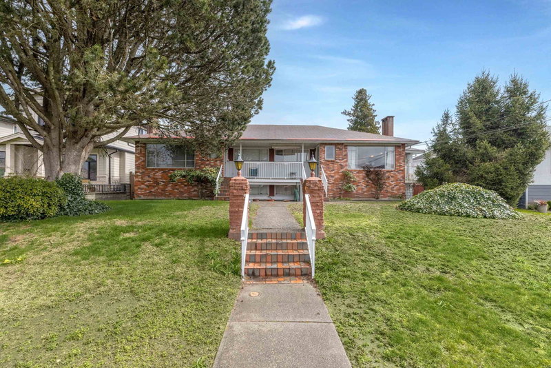 894 Invergarry Avenue, Burnaby, British Columbia