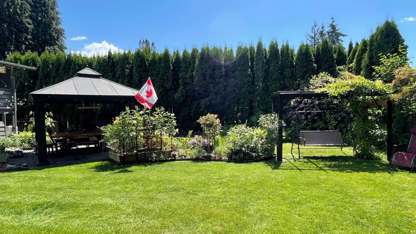 Listing Image 11