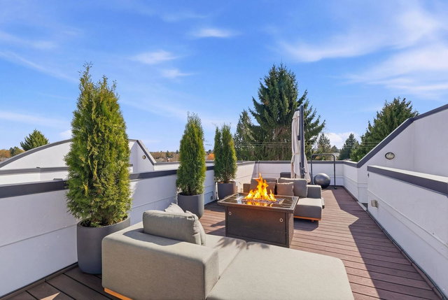 9 - 2880 4th Avenue W