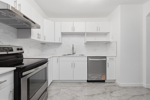 204 - 1550 Fell Avenue