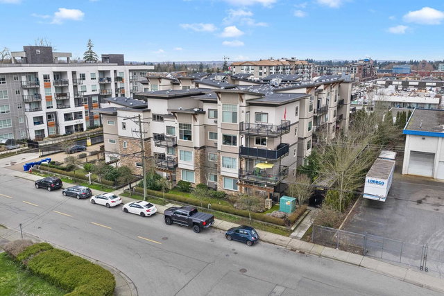 402 - 11935 Burnett Street