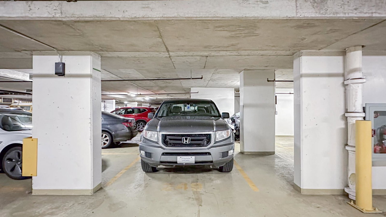 Listing Image 19