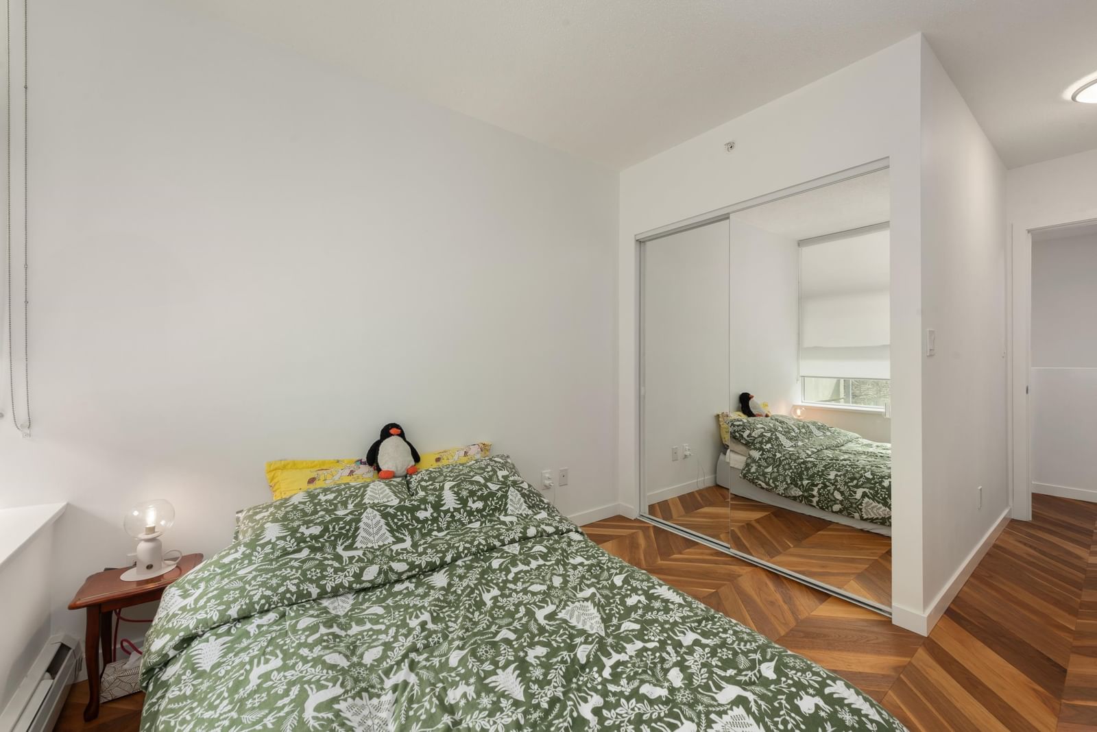 Listing Image 21