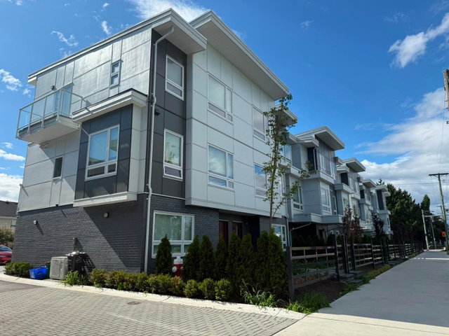 10 - 3033 Shell Road